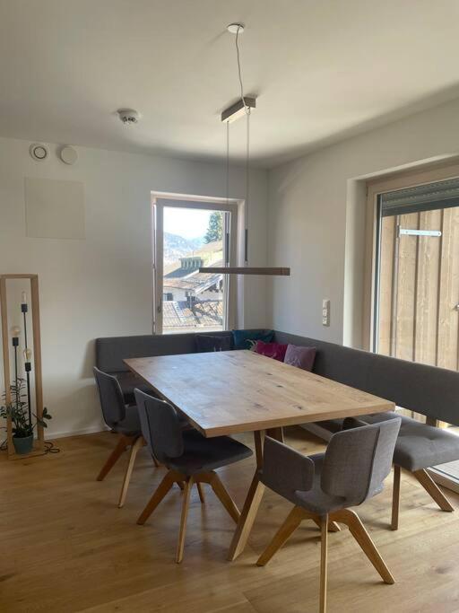 Wunderschoenes 4 Zimmer Apartment Mit Seeblick Bad Wiessee Eksteriør bilde